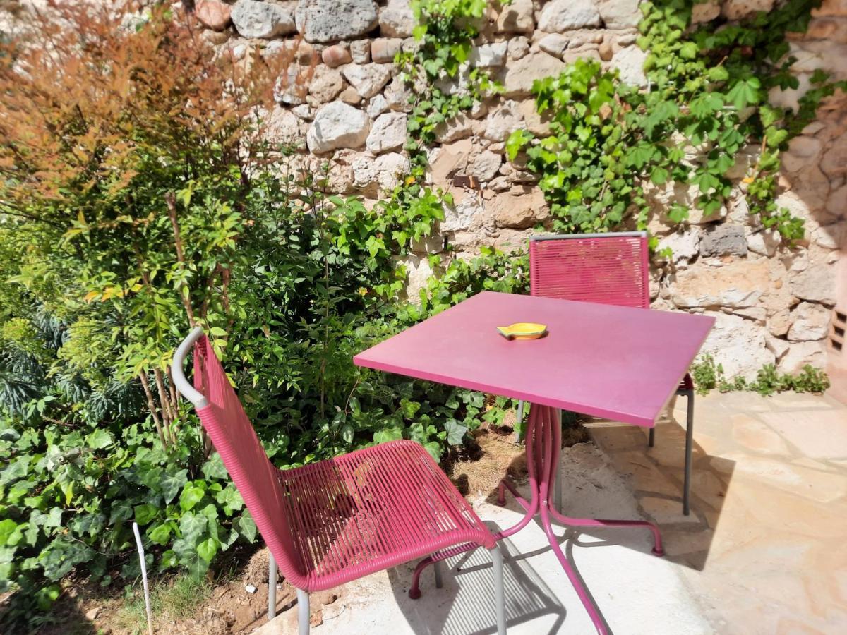 Louminai Bed & Breakfast Donzere Exterior photo