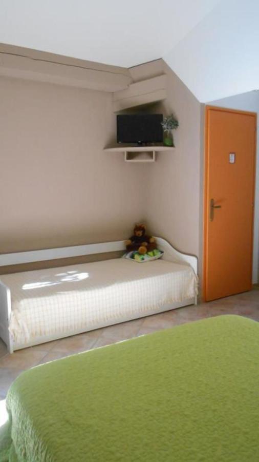 Louminai Bed & Breakfast Donzere Exterior photo